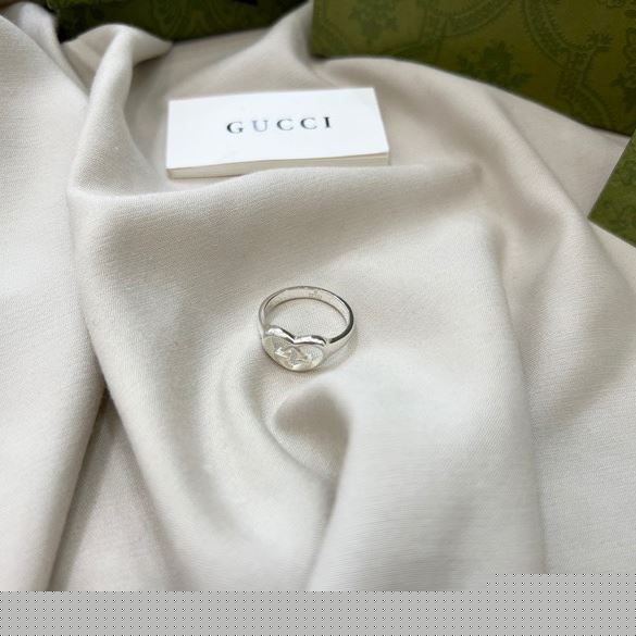 G*u*i rings